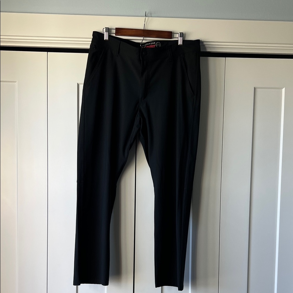 Wrangler Men's Black Pants All Terrain Gear